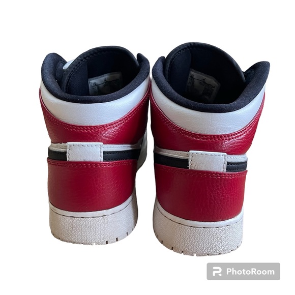 NIKE AIR JORDAN 1 Mid’s sneakers US 7Y - Picture 6 of 7